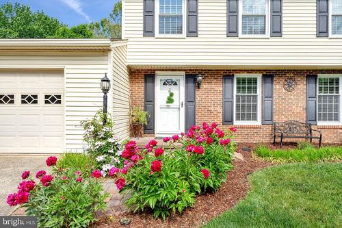 2212 Stirrup Iron Ln, RESTON, VA, 20191-5810 | Card Image