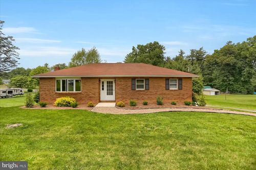 325 Orndorf Rd, SPRING MILLS, PA, 16875-8403 | Card Image