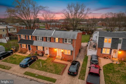 512 W 11th St, Historic New Castle, DE, 19720-6019 | Card Image