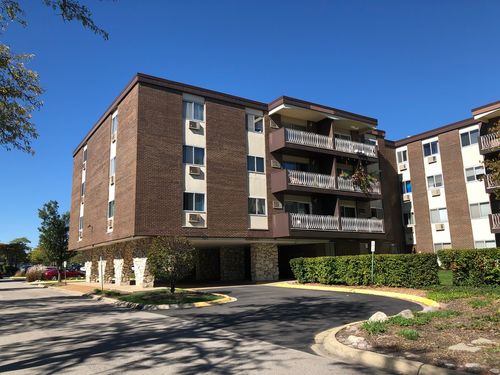 404-1311 Finley Rd, Lombard, IL, 60148-4357 | Card Image