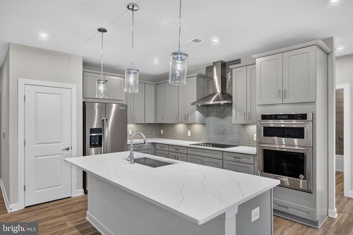 406-21630 Hawksbill High Cir, STERLING, VA, 20164 | Card Image