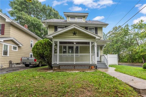 667 Clay Ave, Rochester, NY, 14613-1029 | Card Image