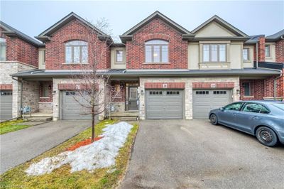 20 Farley Lane, Townhouse with 3 bedrooms, 2 bathrooms and 2 parking in Ancaster ON | Image 2