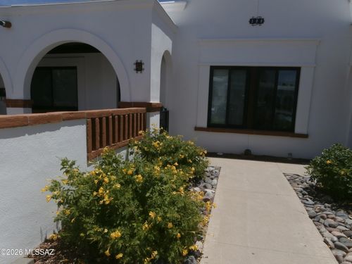 133 S Paseo Pena, Green Valley, AZ, 85614 | Card Image