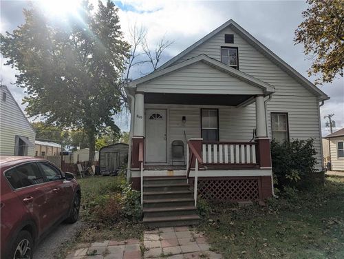 809 W 25th Ter, Higginsville, MO, 64037-1604 | Card Image