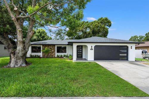 6111 18th St, ZEPHYRHILLS, FL, 33542-2703 | Card Image