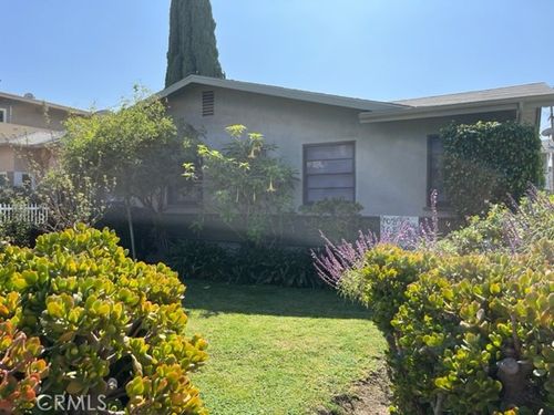 10856 Camarillo St, Toluca Lake, CA, 91602-1303 | Card Image