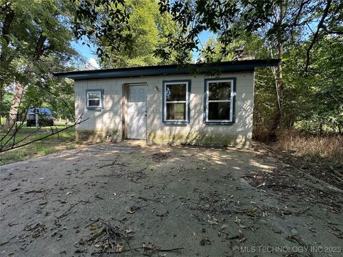 1436 E 550, Locust Grove, OK, 74352-7700 | Card Image