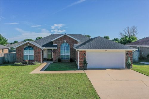 2310 Sw 17th St, Bentonville, AR, 72713-9517 | Card Image