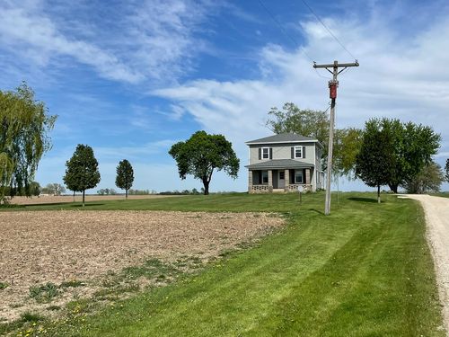 6808 S Oak Grove Rd, Harvard, IL, 60033-9119 | Card Image