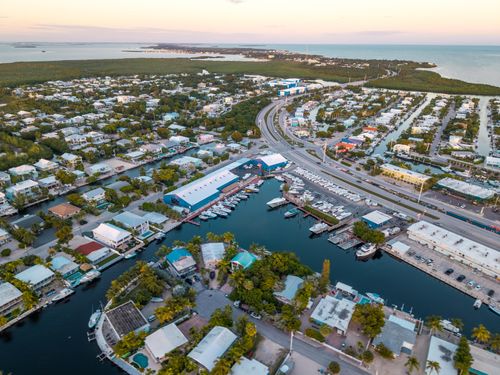 90400 Overseas Hwy, Tavernier, FL, 33070-2449 | Card Image