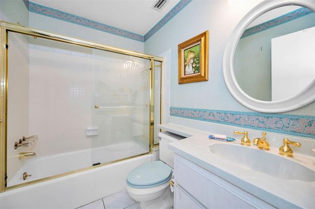 Guest Bathroom | Image 39