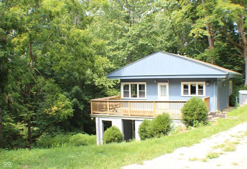 12165 State Highway 243, Cloverdale, IN, 46120-8016 | Card Image