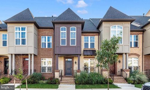 905 Holden Rd, FREDERICK, MD, 21701-3426 | Card Image