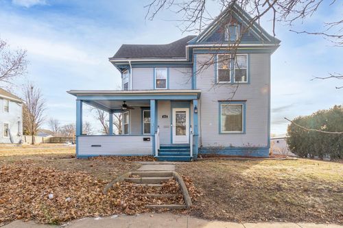 802 Park St, Reinbeck, IA, 50669-1224 | Card Image