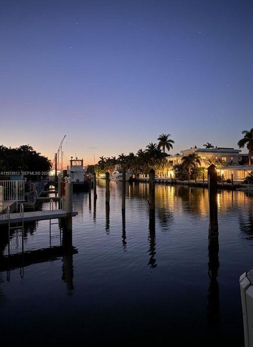 apt-h-76 Isle Of Venice Dr, Fort Lauderdale, FL, 33301-1485 | Card Image