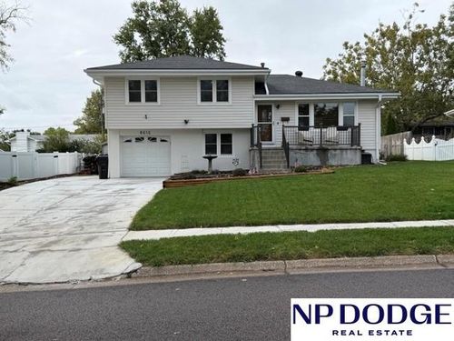 8616 Park View Boulevard, La Vista, NE, 68128 | Card Image