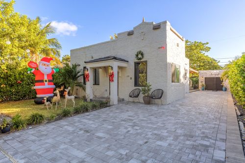 726 Lytle St, West Palm Beach, FL, 33405-4532 | Card Image