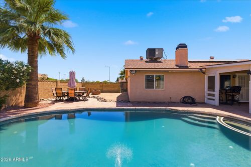 2102 W Marco Polo Rd, Phoenix, AZ, 85027-4154 | Card Image