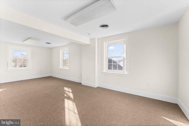 95 N Main St, Home with 0 bedrooms, 3 bathrooms and null parking in Kilmarnock VA | Image 6