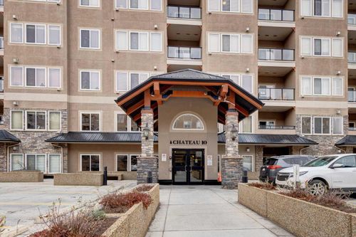 236-10 Discovery Ridge Close Sw, Calgary, AB, T3H5X3 | Card Image