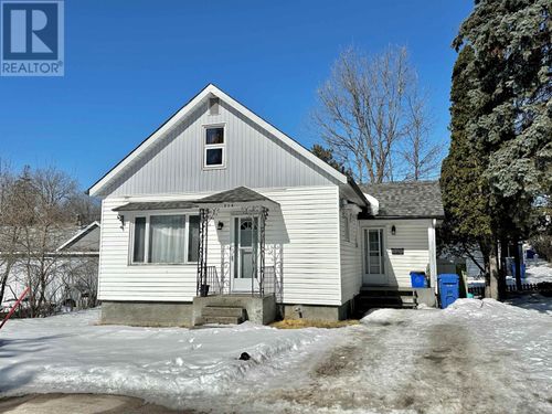 314 Seventh St S, Kenora, ON, P9N1R1 | Card Image