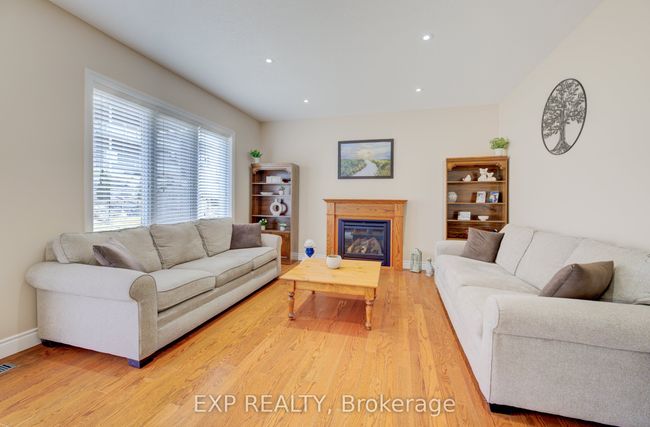 165 River Run Rd, House other with 4 bedrooms, 4 bathrooms and 4 parking in Drayton ON | Image 7