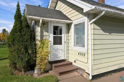 4305 E 1st St, Superior, WI, 54880 | Card Image