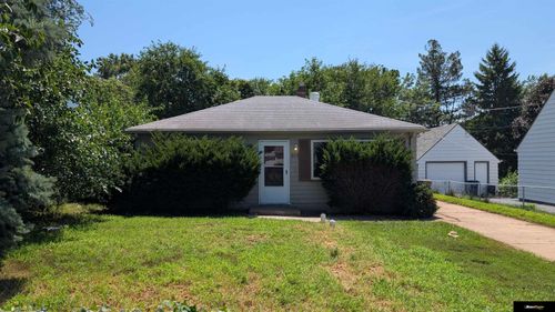 409 W 30th Ave, Bellevue, NE, 68005-5509 | Card Image