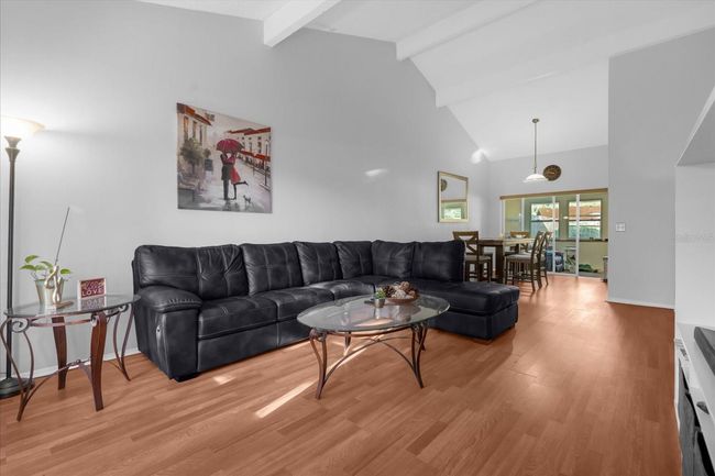 2504 London Bridge Ct, Townhouse with 3 bedrooms, 2 bathrooms and null parking in ORLANDO FL | Image 4