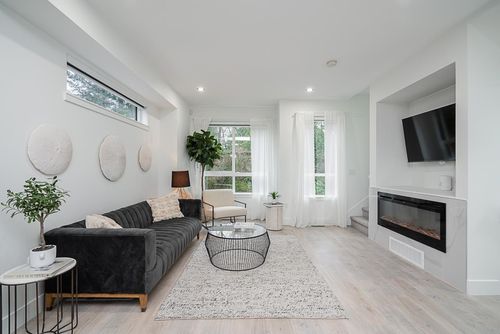 1-13895 64 Ave, Surrey, BC, V3W3N9 | Card Image