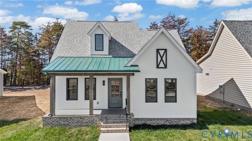 2570 Layne St, Farmville, VA, 23901-2667 | Card Image