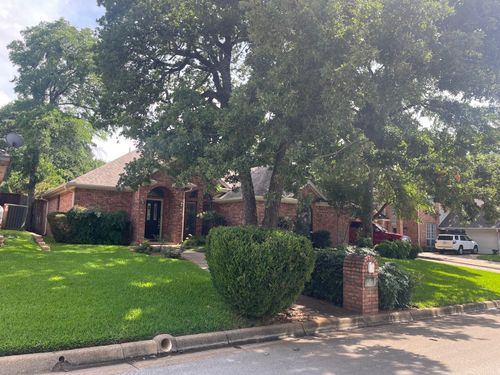 3406 Blue Forest Dr, Arlington, TX, 76001-4826 | Card Image