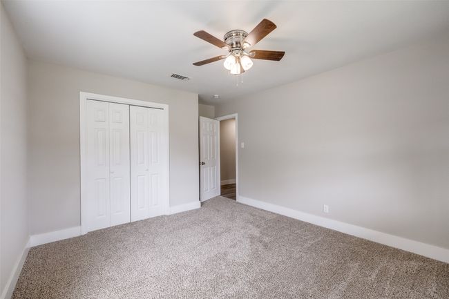 324 Deer Creek Rd, House other with 3 bedrooms, 2 bathrooms and null parking in Everman TX | Image 18