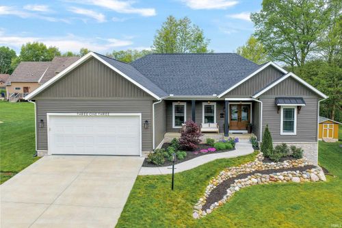 313 W Rigg St, New Carlisle, IN, 46552-8495 | Card Image