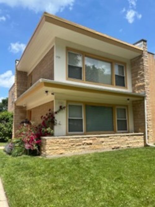 2-1721 Monroe St, Evanston, IL, 60202-2073 | Card Image
