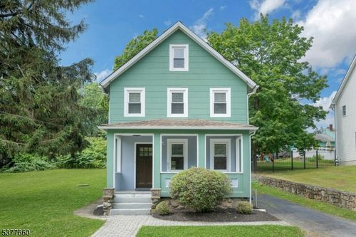 19 Montville Ave, Montville, NJ, 07045-9402 | Card Image