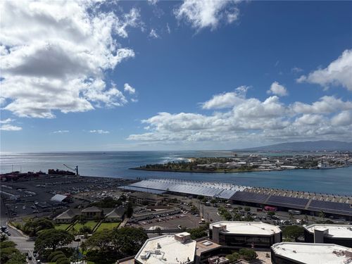 2804-425 South St, Honolulu, HI, 96813-5084 | Card Image