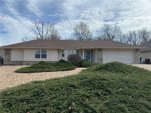 6 Melbourn Dr, Bella Vista, AR, 72714-4315 | Card Image