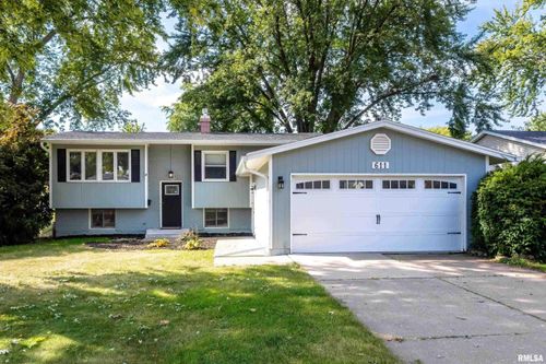 611 Northbrook Dr, Davenport, IA, 52806-3822 | Card Image