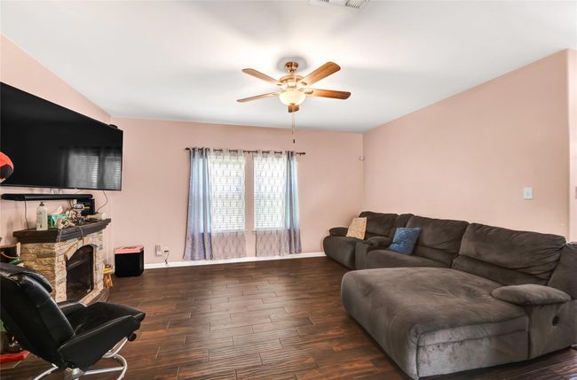 2 Desert Sun Ct, House other with 4 bedrooms, 3 bathrooms and 2 parking in Manvel TX | Image 10