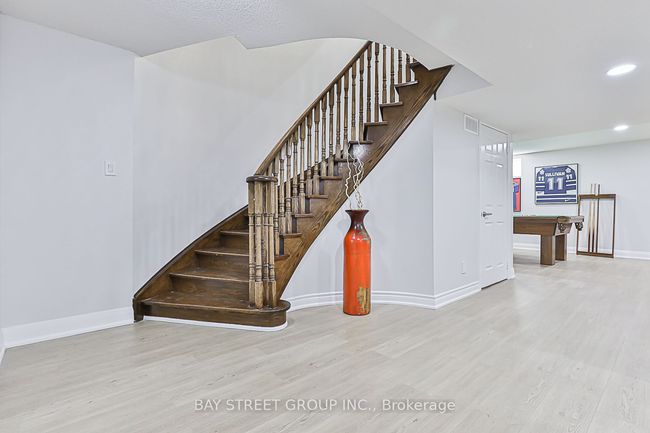 23 Sheila Cres, House other with 6 bedrooms, 5 bathrooms and 6 parking in Richmond Hill ON | Image 32