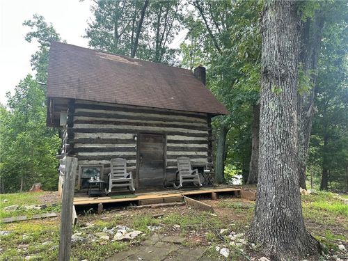 801 Tate Rd, Rural Hall, NC, 27045-9224 | Card Image