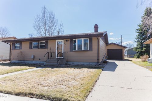 621 Garden Dr, Bismarck, ND, 58504-5360 | Card Image