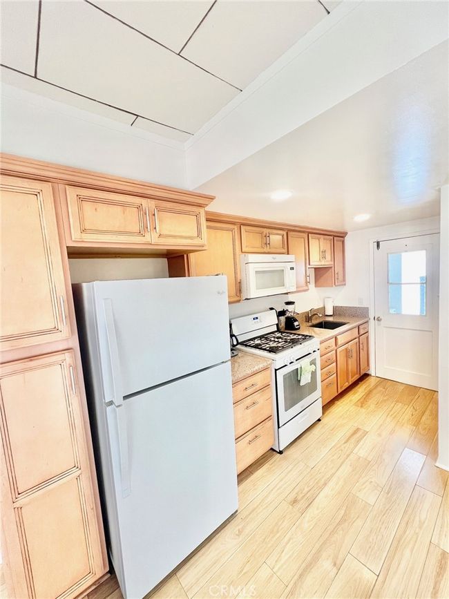 319 Catalina Ave, House other with 3 bedrooms, 1 bathrooms and null parking in Avalon CA | Image 6
