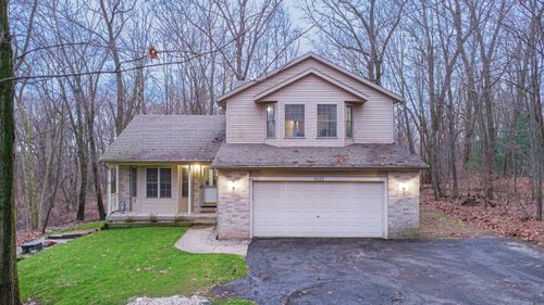 4125 Thornapple Hills Dr, Middleville, MI, 49333-9162 | Card Image