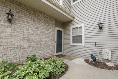 b-18730 Emerald Circle, Brookfield, WI, 53045 | Card Image