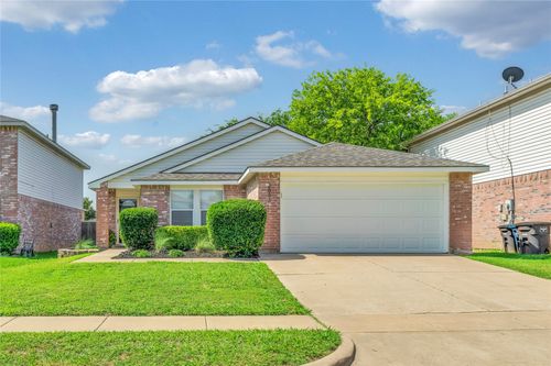 3883 Fox Run Dr, Fort Worth, TX, 76123-2509 | Card Image