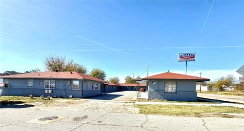 301 W Broadway, Seminole, OK, 74868-4401 | Card Image