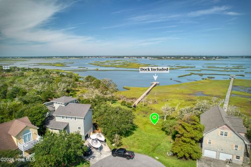 34-34 N Oak Ct, Surf City, NC, 28445-7805 | Card Image